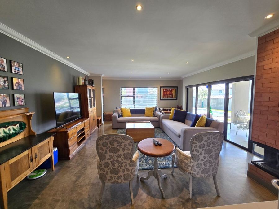 4 Bedroom Property for Sale in Somerton Estate Free State